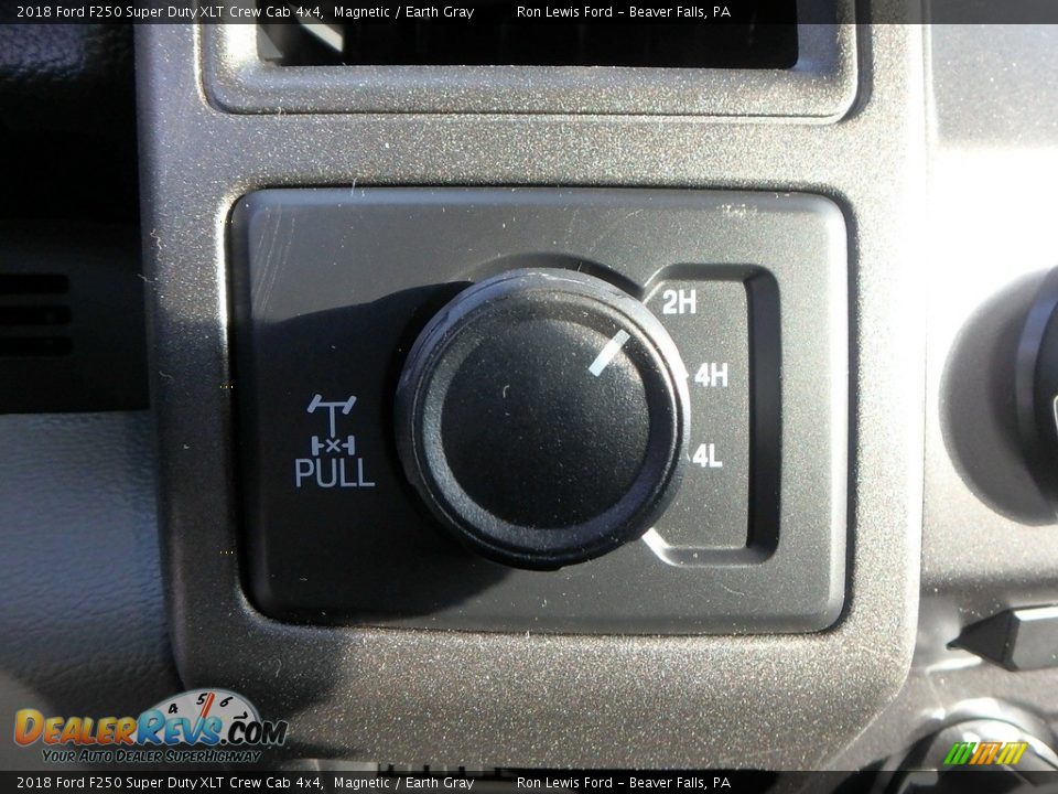 2018 Ford F250 Super Duty XLT Crew Cab 4x4 Magnetic / Earth Gray Photo #17