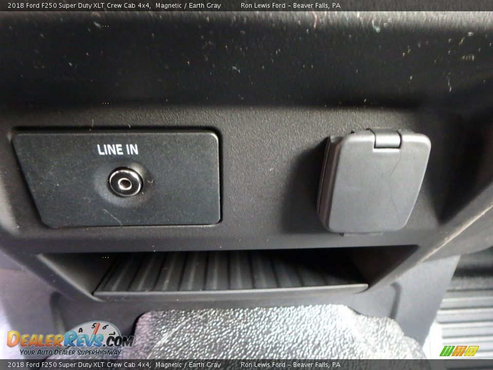 2018 Ford F250 Super Duty XLT Crew Cab 4x4 Magnetic / Earth Gray Photo #18