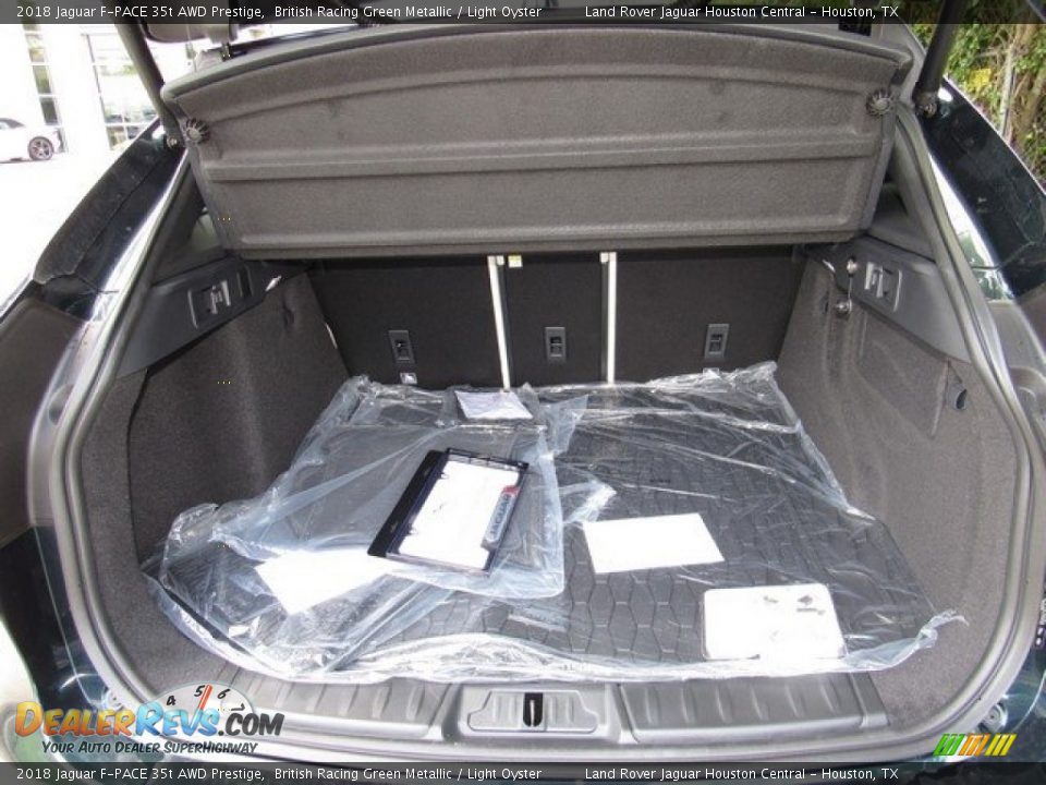 2018 Jaguar F-PACE 35t AWD Prestige British Racing Green Metallic / Light Oyster Photo #16