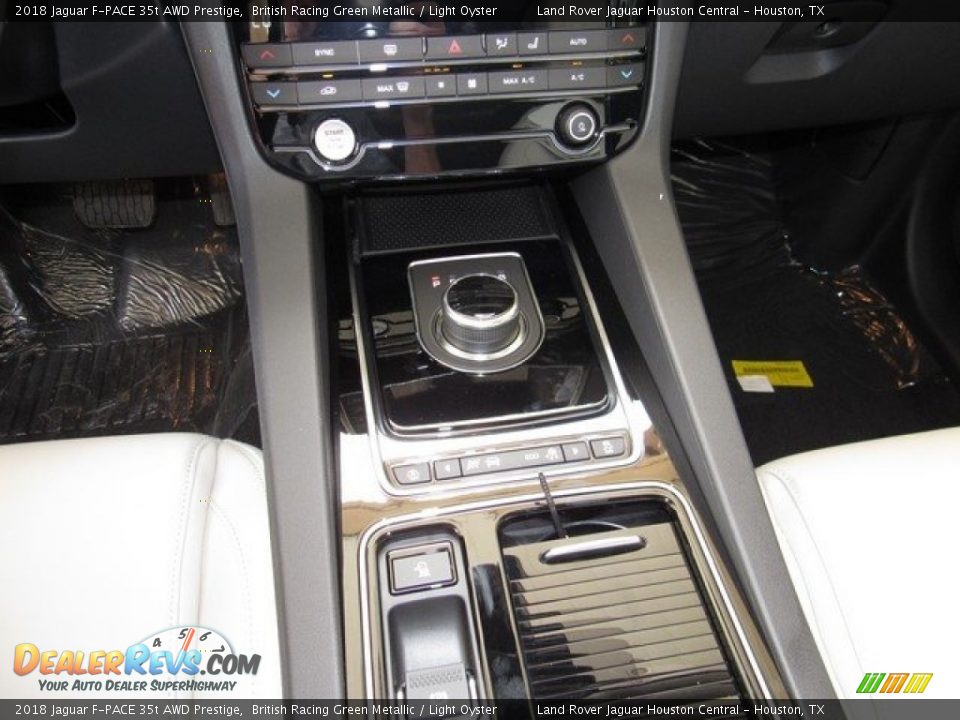 2018 Jaguar F-PACE 35t AWD Prestige British Racing Green Metallic / Light Oyster Photo #19