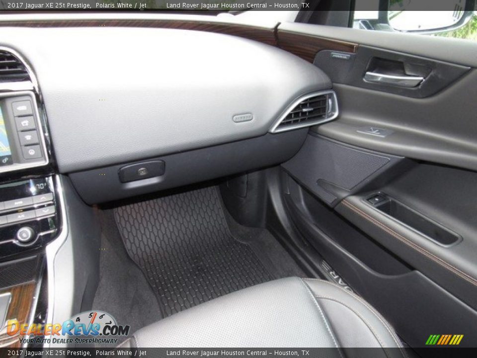 2017 Jaguar XE 25t Prestige Polaris White / Jet Photo #14