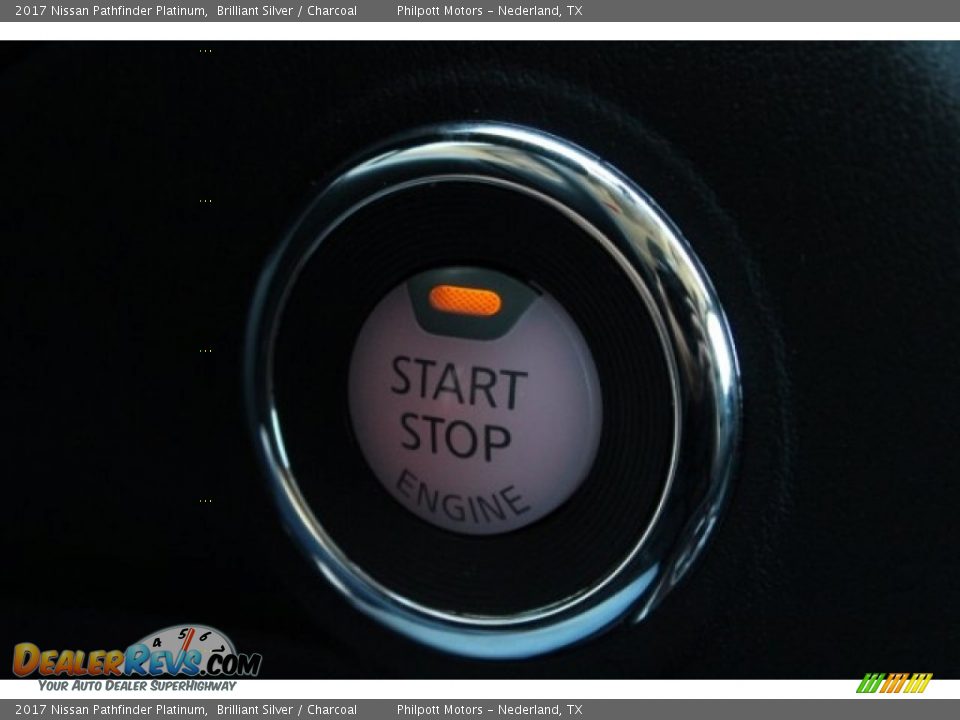 2017 Nissan Pathfinder Platinum Brilliant Silver / Charcoal Photo #20