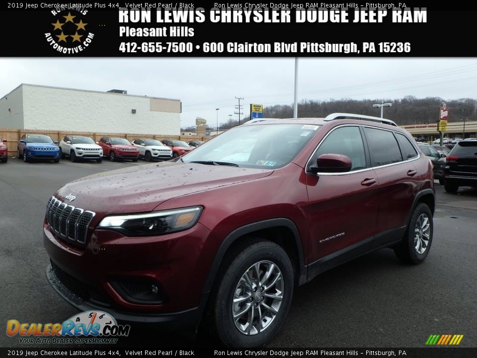 2019 Jeep Cherokee Latitude Plus 4x4 Velvet Red Pearl / Black Photo #1