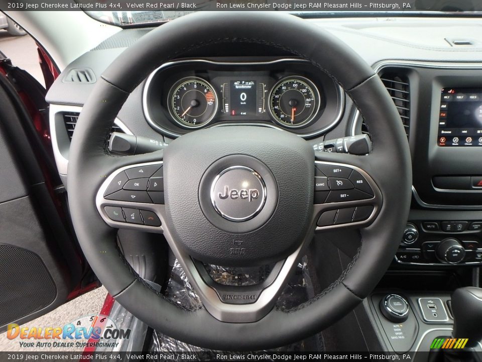 2019 Jeep Cherokee Latitude Plus 4x4 Velvet Red Pearl / Black Photo #19