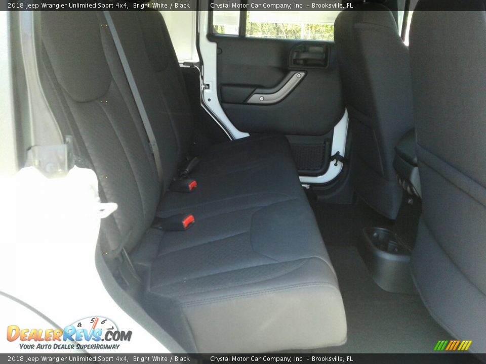 2018 Jeep Wrangler Unlimited Sport 4x4 Bright White / Black Photo #11