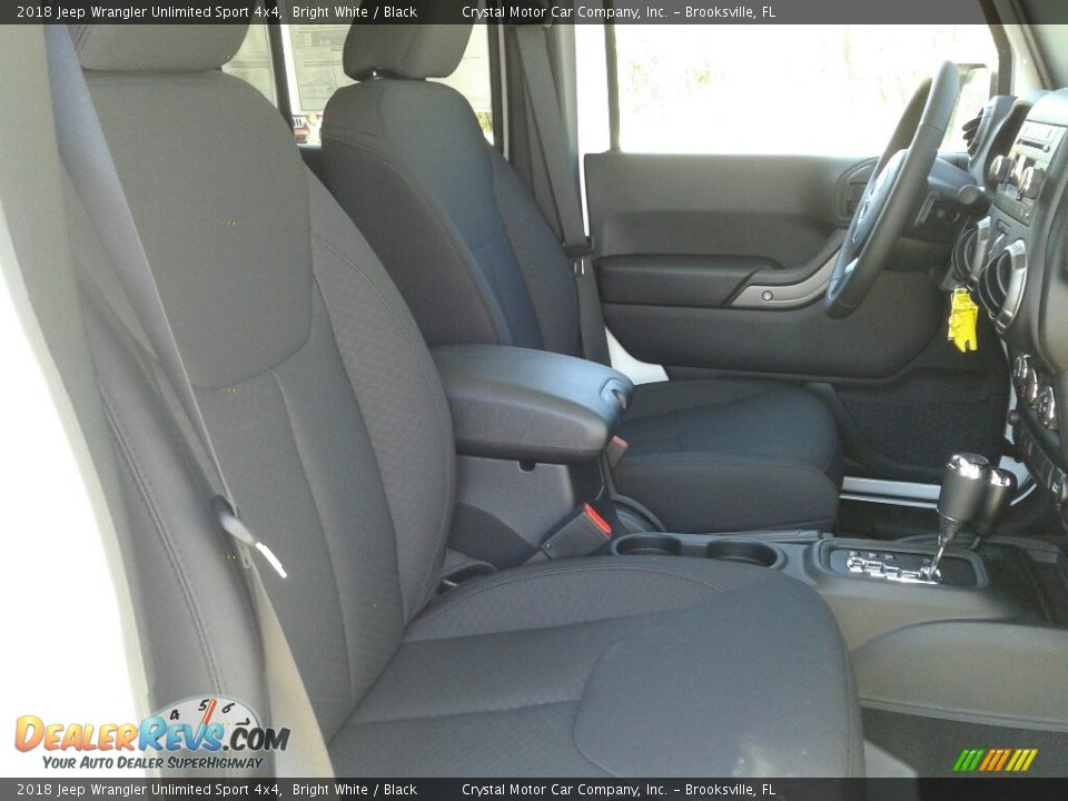 2018 Jeep Wrangler Unlimited Sport 4x4 Bright White / Black Photo #12