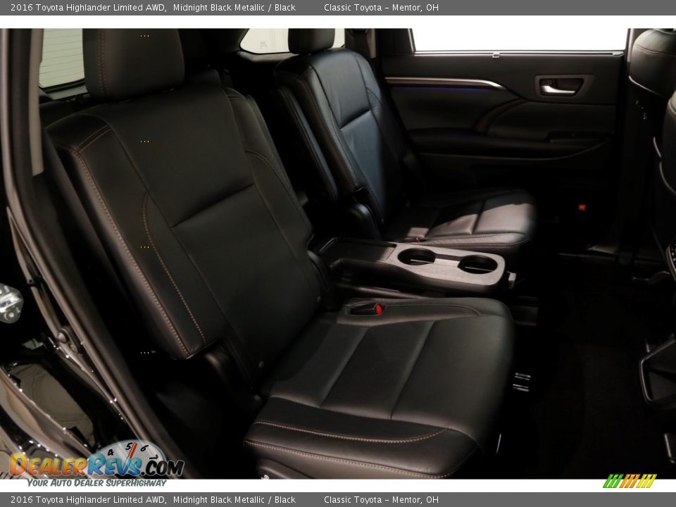 2016 Toyota Highlander Limited AWD Midnight Black Metallic / Black Photo #17