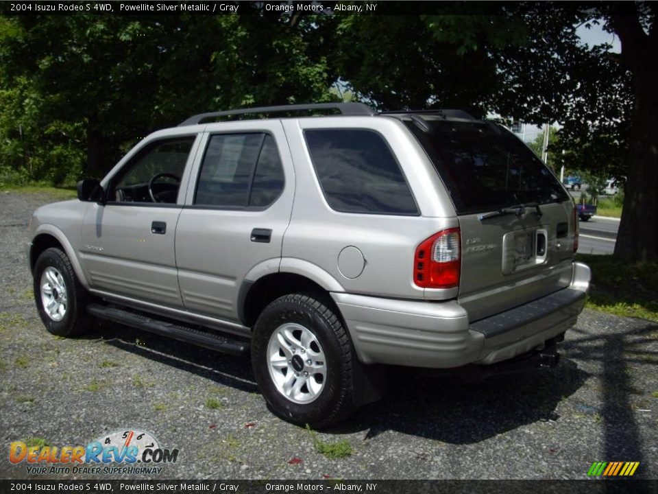 2004 Isuzu Rodeo S 4WD Powellite Silver Metallic / Gray Photo #4