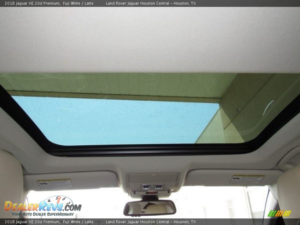 2018 Jaguar XE 20d Premium Fuji White / Latte Photo #17