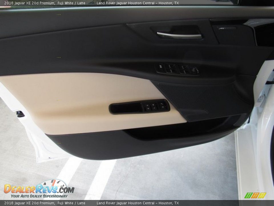 2018 Jaguar XE 20d Premium Fuji White / Latte Photo #24