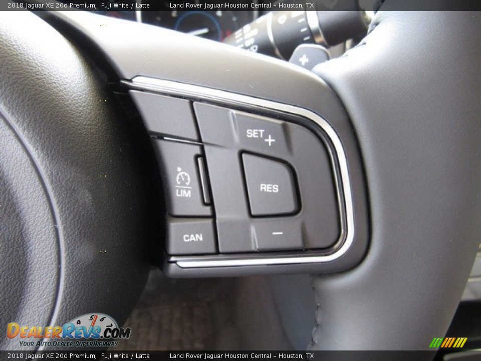 2018 Jaguar XE 20d Premium Fuji White / Latte Photo #30