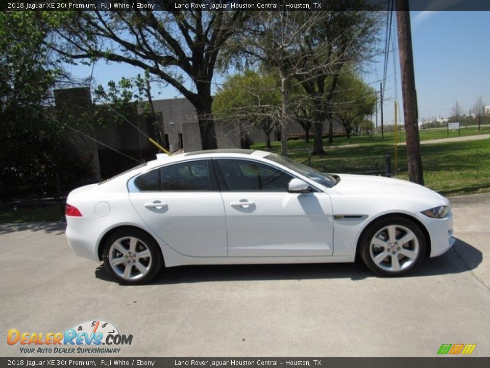 2018 Jaguar XE 30t Premium Fuji White / Ebony Photo #6