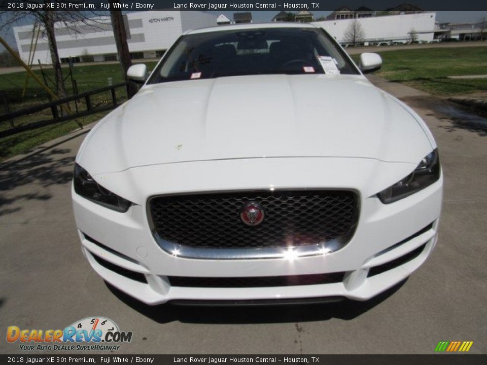 2018 Jaguar XE 30t Premium Fuji White / Ebony Photo #9