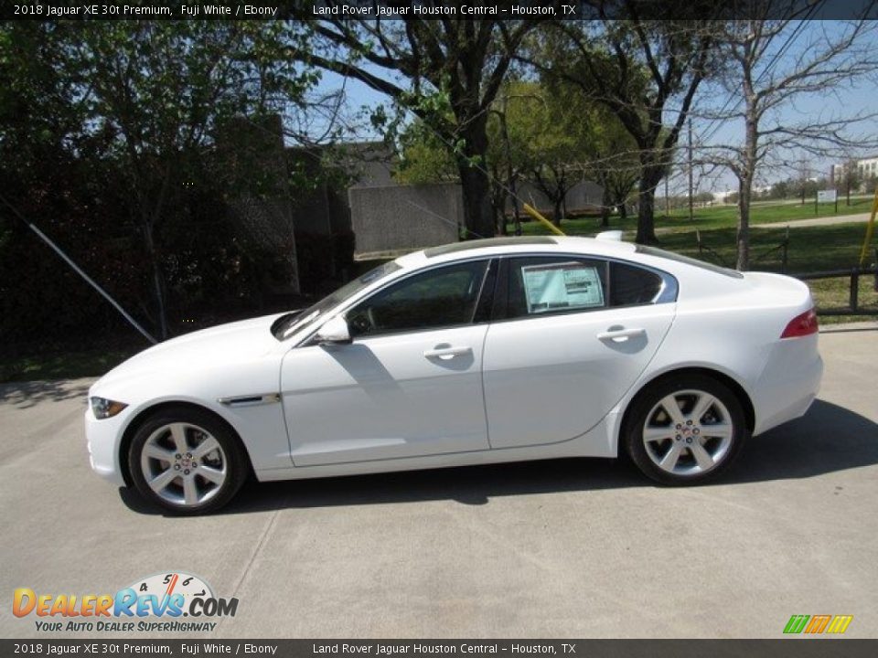 2018 Jaguar XE 30t Premium Fuji White / Ebony Photo #11
