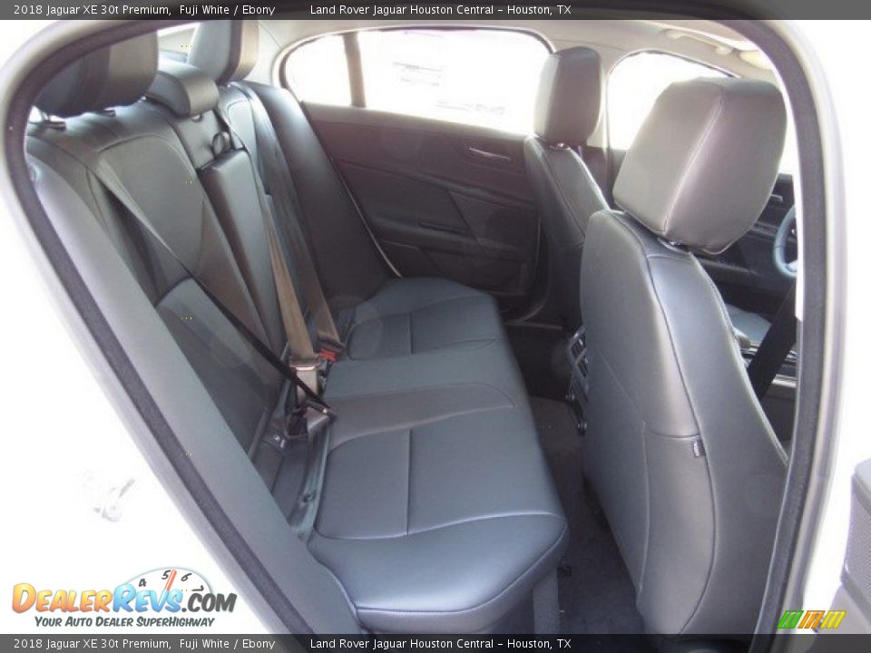 2018 Jaguar XE 30t Premium Fuji White / Ebony Photo #18