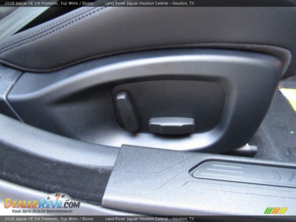 2018 Jaguar XE 30t Premium Fuji White / Ebony Photo #19