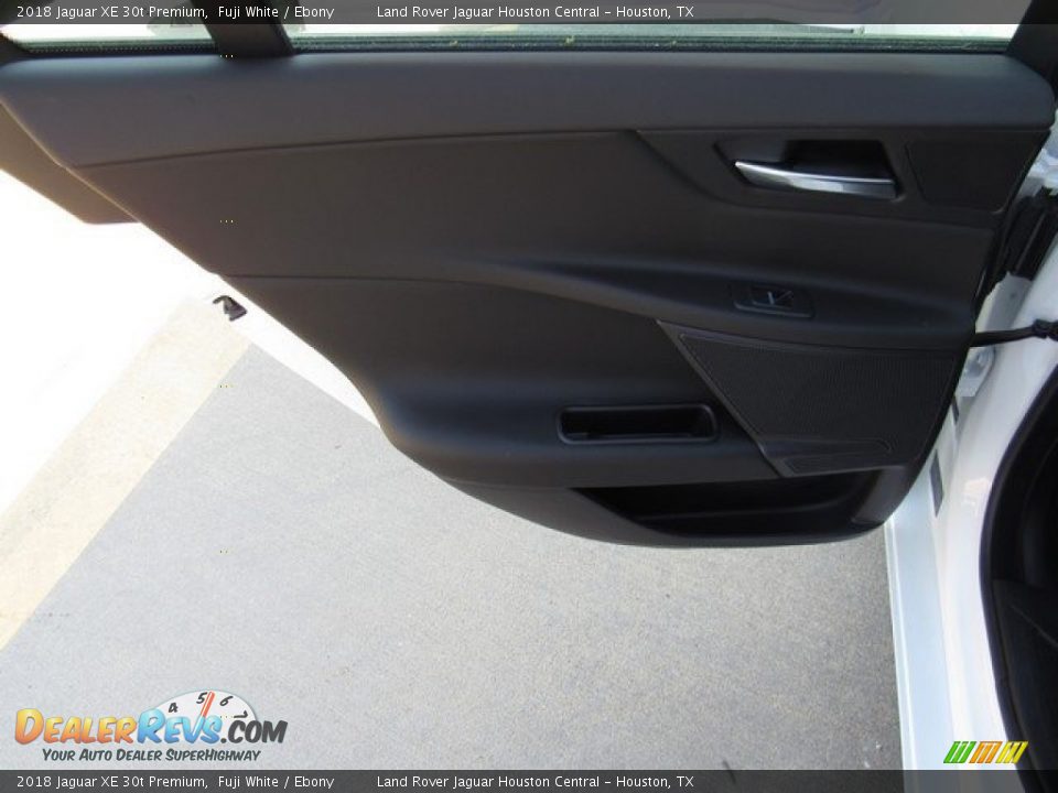 2018 Jaguar XE 30t Premium Fuji White / Ebony Photo #22