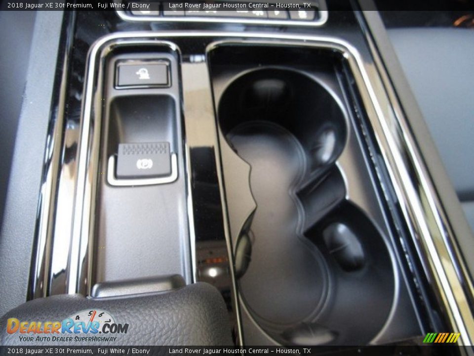 2018 Jaguar XE 30t Premium Fuji White / Ebony Photo #35