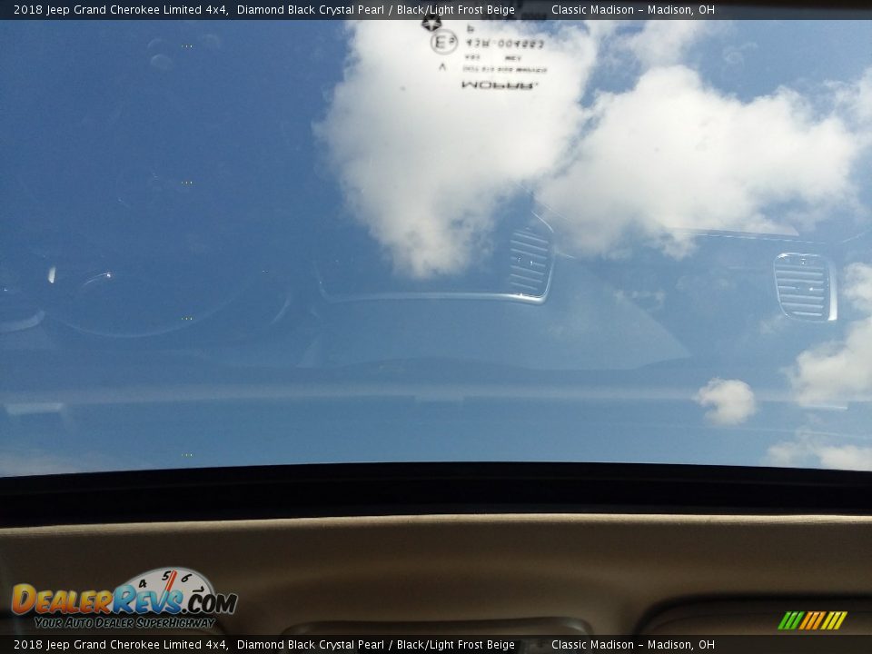 2018 Jeep Grand Cherokee Limited 4x4 Diamond Black Crystal Pearl / Black/Light Frost Beige Photo #6