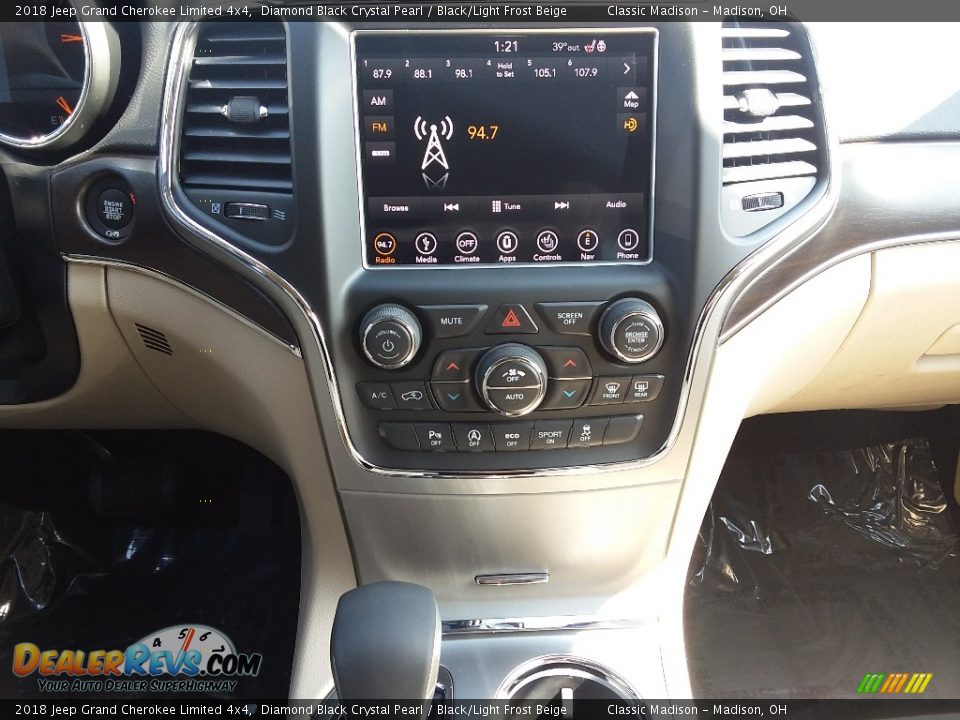 2018 Jeep Grand Cherokee Limited 4x4 Diamond Black Crystal Pearl / Black/Light Frost Beige Photo #10