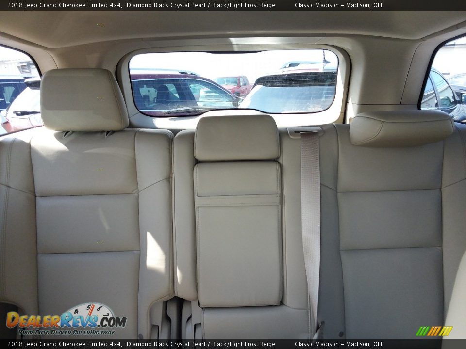2018 Jeep Grand Cherokee Limited 4x4 Diamond Black Crystal Pearl / Black/Light Frost Beige Photo #11
