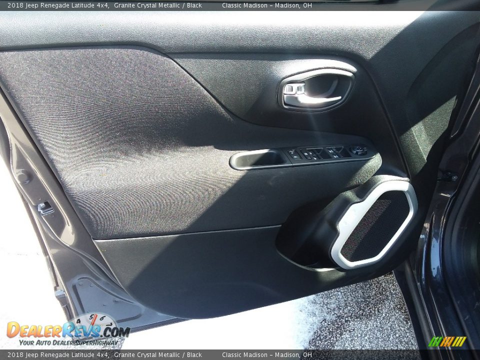 2018 Jeep Renegade Latitude 4x4 Granite Crystal Metallic / Black Photo #4