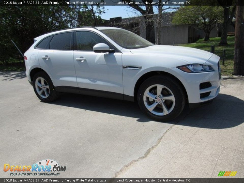2018 Jaguar F-PACE 25t AWD Premium Yulong White Metallic / Latte Photo #1