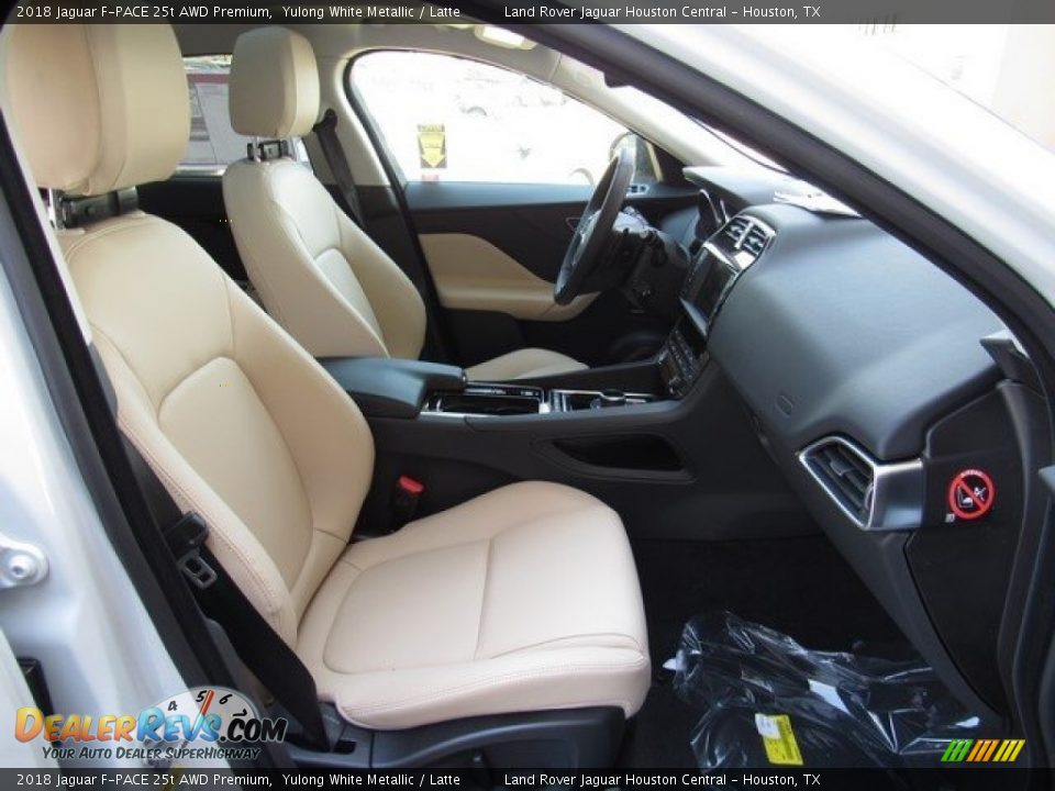 2018 Jaguar F-PACE 25t AWD Premium Yulong White Metallic / Latte Photo #5