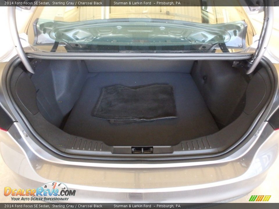 2014 Ford Focus SE Sedan Sterling Gray / Charcoal Black Photo #3