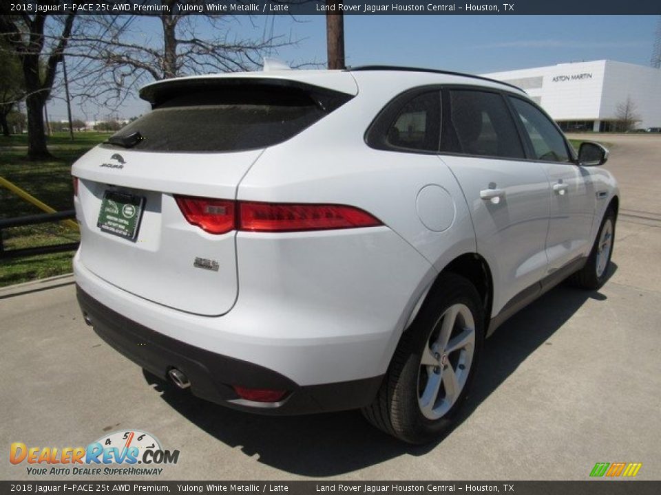 2018 Jaguar F-PACE 25t AWD Premium Yulong White Metallic / Latte Photo #7
