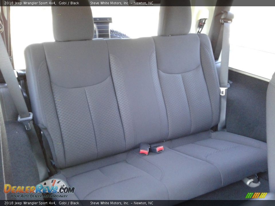 2018 Jeep Wrangler Sport 4x4 Gobi / Black Photo #15