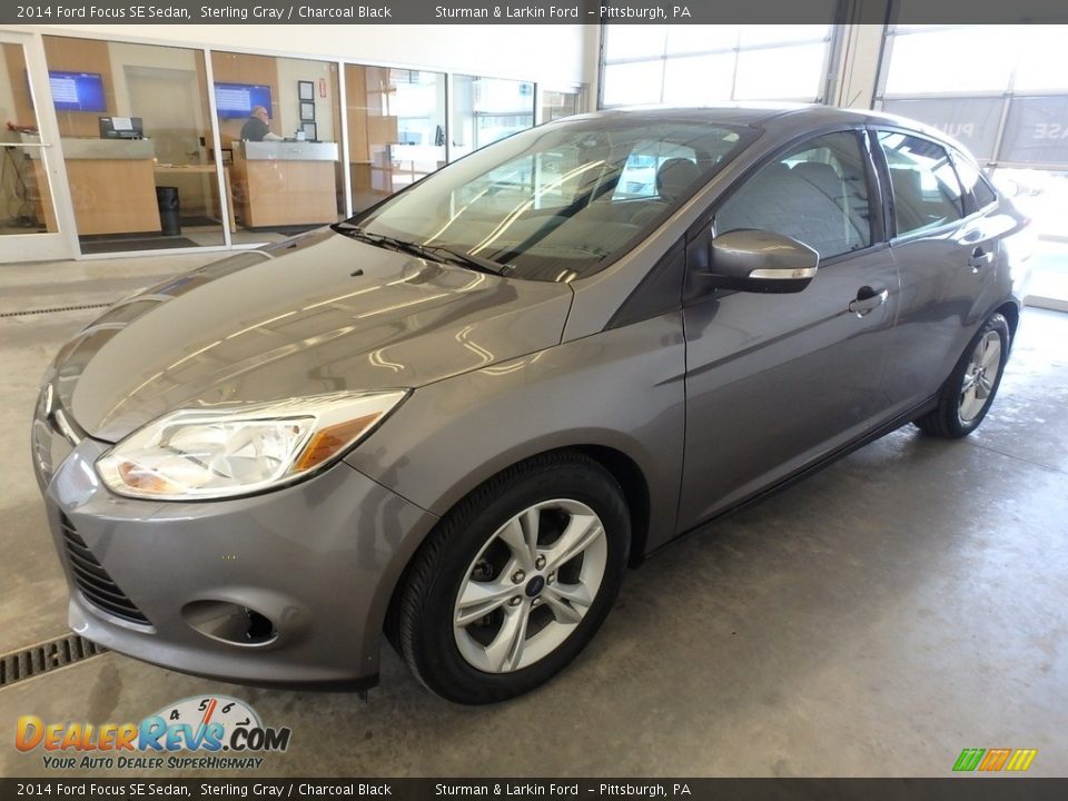 2014 Ford Focus SE Sedan Sterling Gray / Charcoal Black Photo #5
