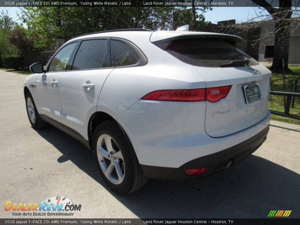 2018 Jaguar F-PACE 25t AWD Premium Yulong White Metallic / Latte Photo #12