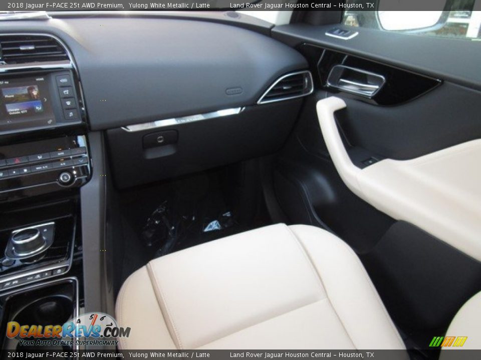 2018 Jaguar F-PACE 25t AWD Premium Yulong White Metallic / Latte Photo #15