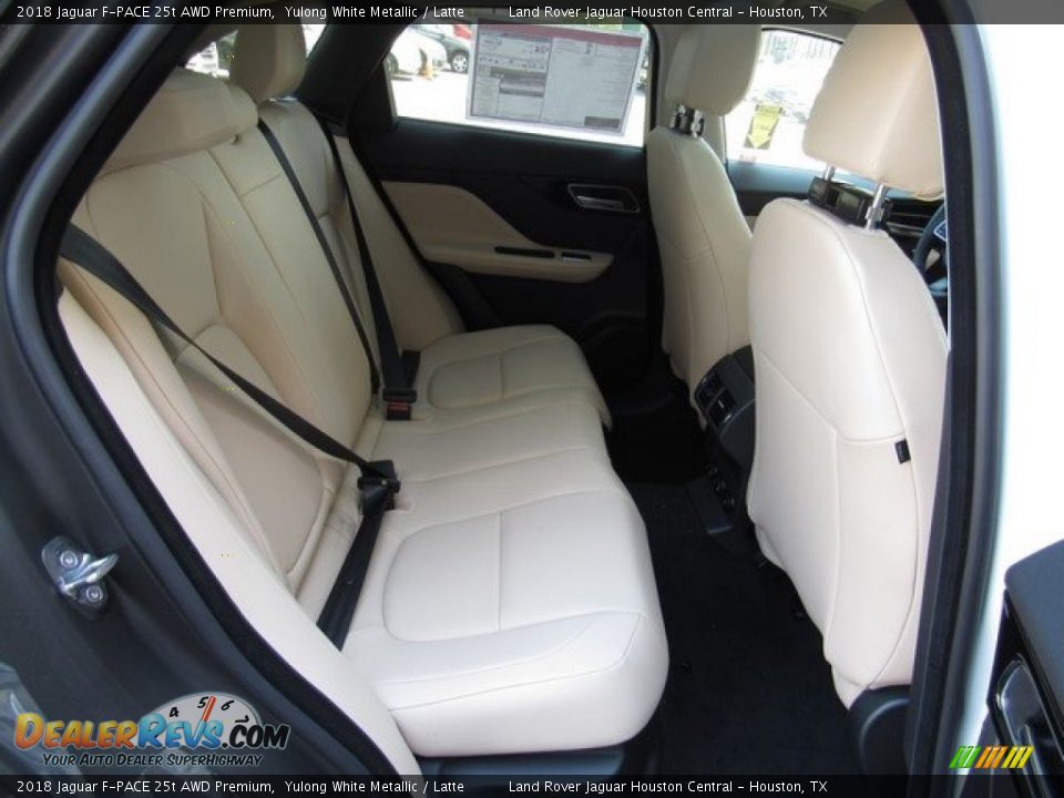 2018 Jaguar F-PACE 25t AWD Premium Yulong White Metallic / Latte Photo #19