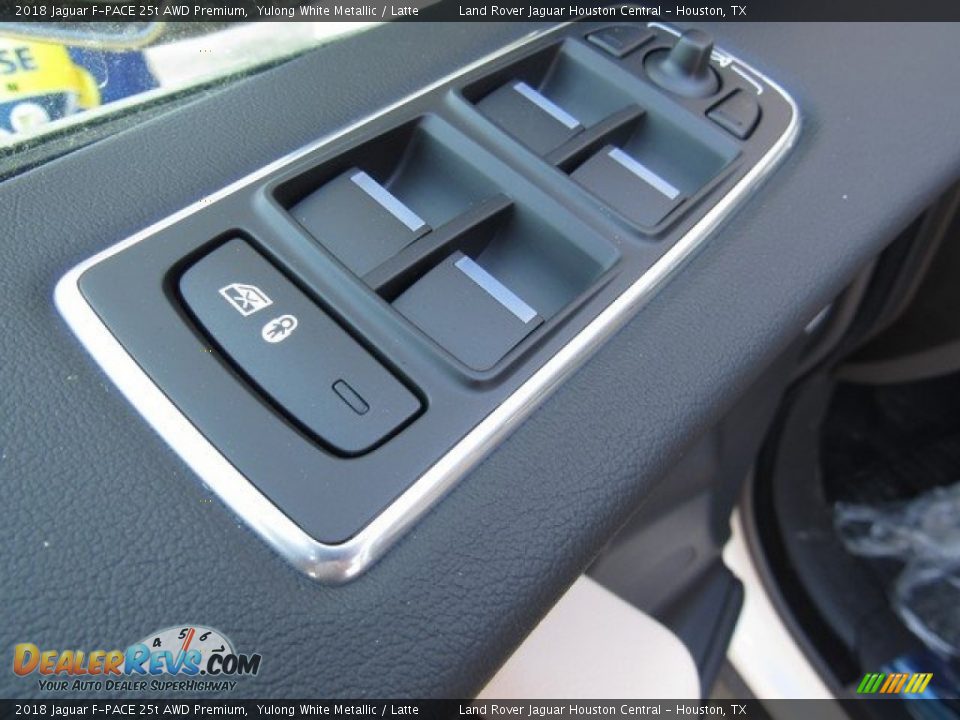 2018 Jaguar F-PACE 25t AWD Premium Yulong White Metallic / Latte Photo #25