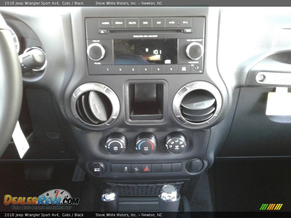 2018 Jeep Wrangler Sport 4x4 Gobi / Black Photo #24