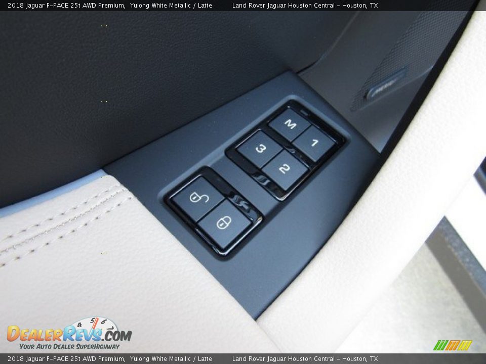 2018 Jaguar F-PACE 25t AWD Premium Yulong White Metallic / Latte Photo #26