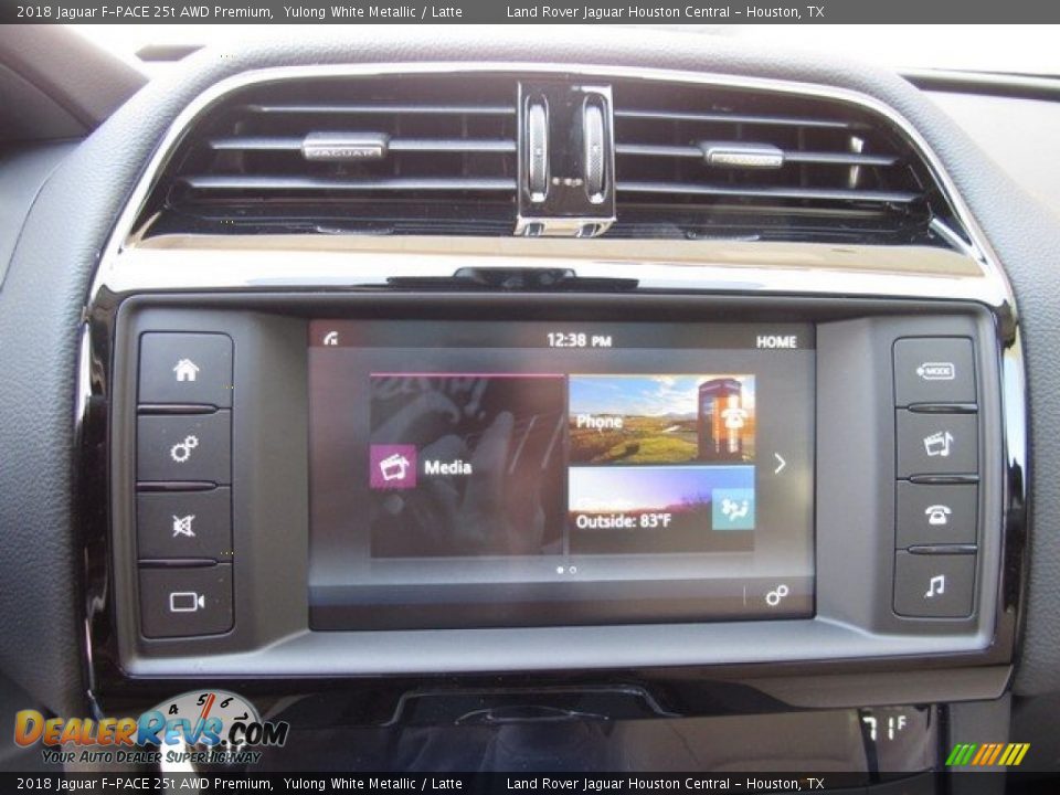 2018 Jaguar F-PACE 25t AWD Premium Yulong White Metallic / Latte Photo #32
