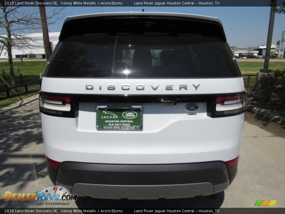 2018 Land Rover Discovery SE Yulong White Metallic / Acorn/Ebony Photo #8