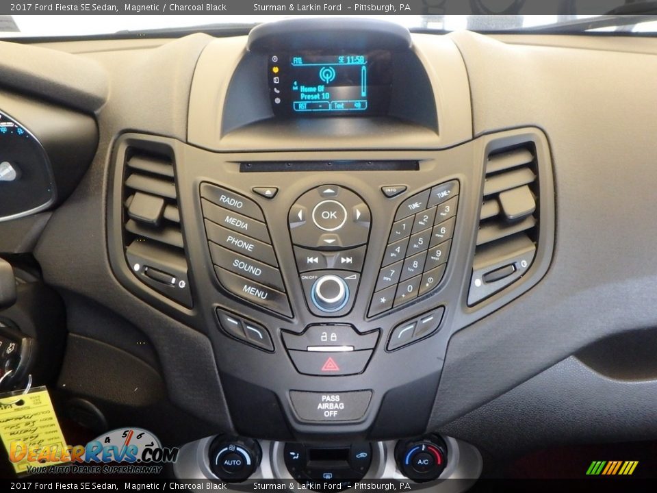 2017 Ford Fiesta SE Sedan Magnetic / Charcoal Black Photo #11