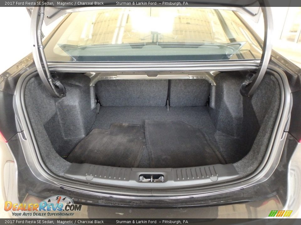 2017 Ford Fiesta SE Sedan Magnetic / Charcoal Black Photo #15