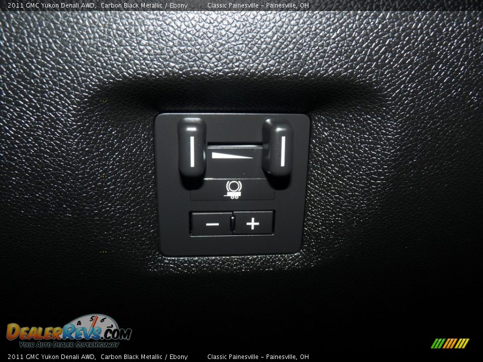 2011 GMC Yukon Denali AWD Carbon Black Metallic / Ebony Photo #18