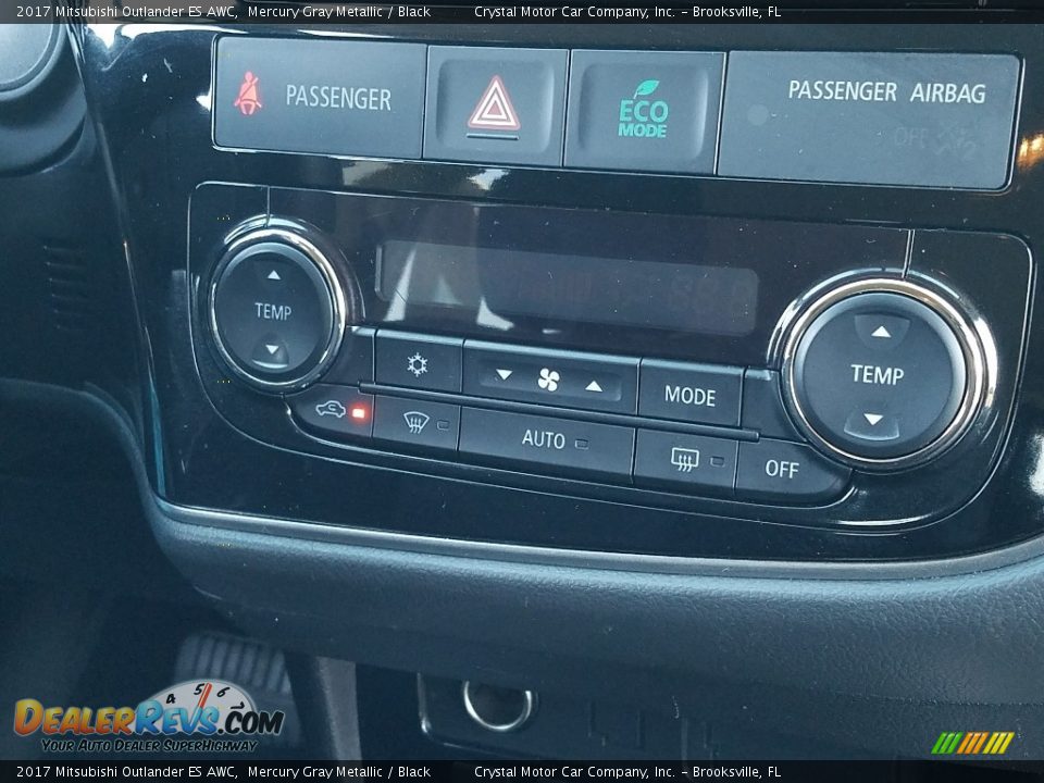 Controls of 2017 Mitsubishi Outlander ES AWC Photo #16