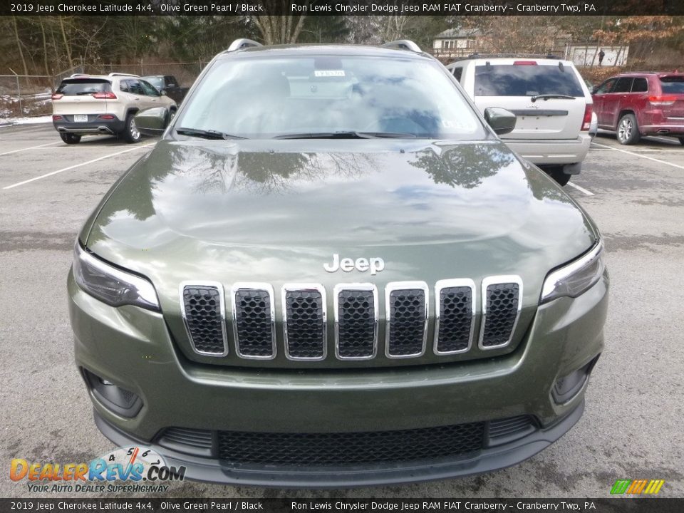 2019 Jeep Cherokee Latitude 4x4 Olive Green Pearl / Black Photo #8