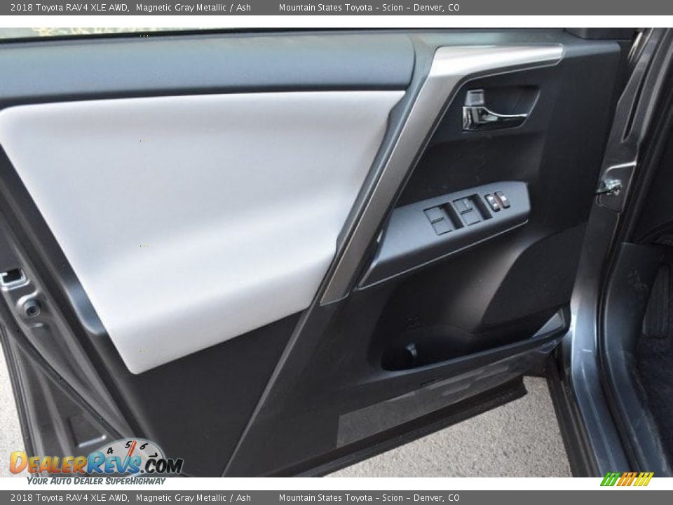 2018 Toyota RAV4 XLE AWD Magnetic Gray Metallic / Ash Photo #20