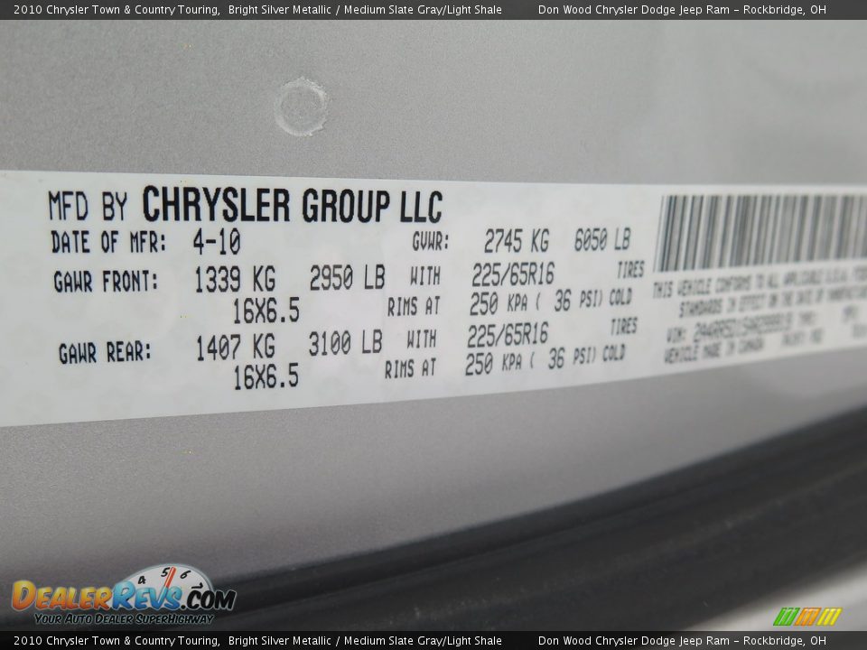 2010 Chrysler Town & Country Touring Bright Silver Metallic / Medium Slate Gray/Light Shale Photo #33