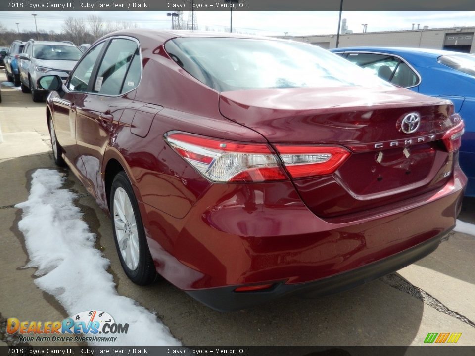 2018 Toyota Camry LE Ruby Flare Pearl / Black Photo #2