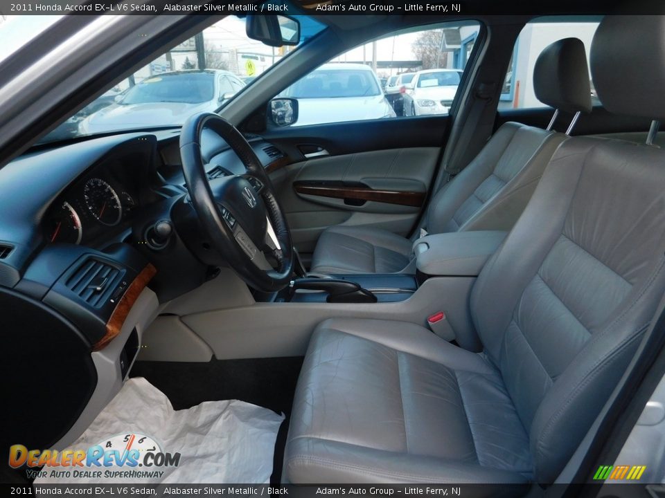 2011 Honda Accord EX-L V6 Sedan Alabaster Silver Metallic / Black Photo #15