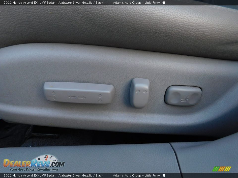 2011 Honda Accord EX-L V6 Sedan Alabaster Silver Metallic / Black Photo #18